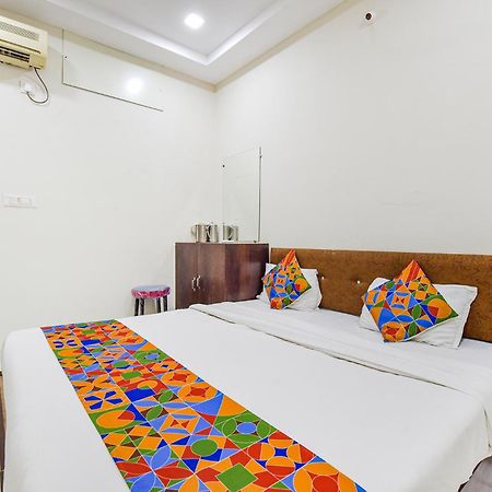 Fabexpress Devani Palace Удджайн Экстерьер фото