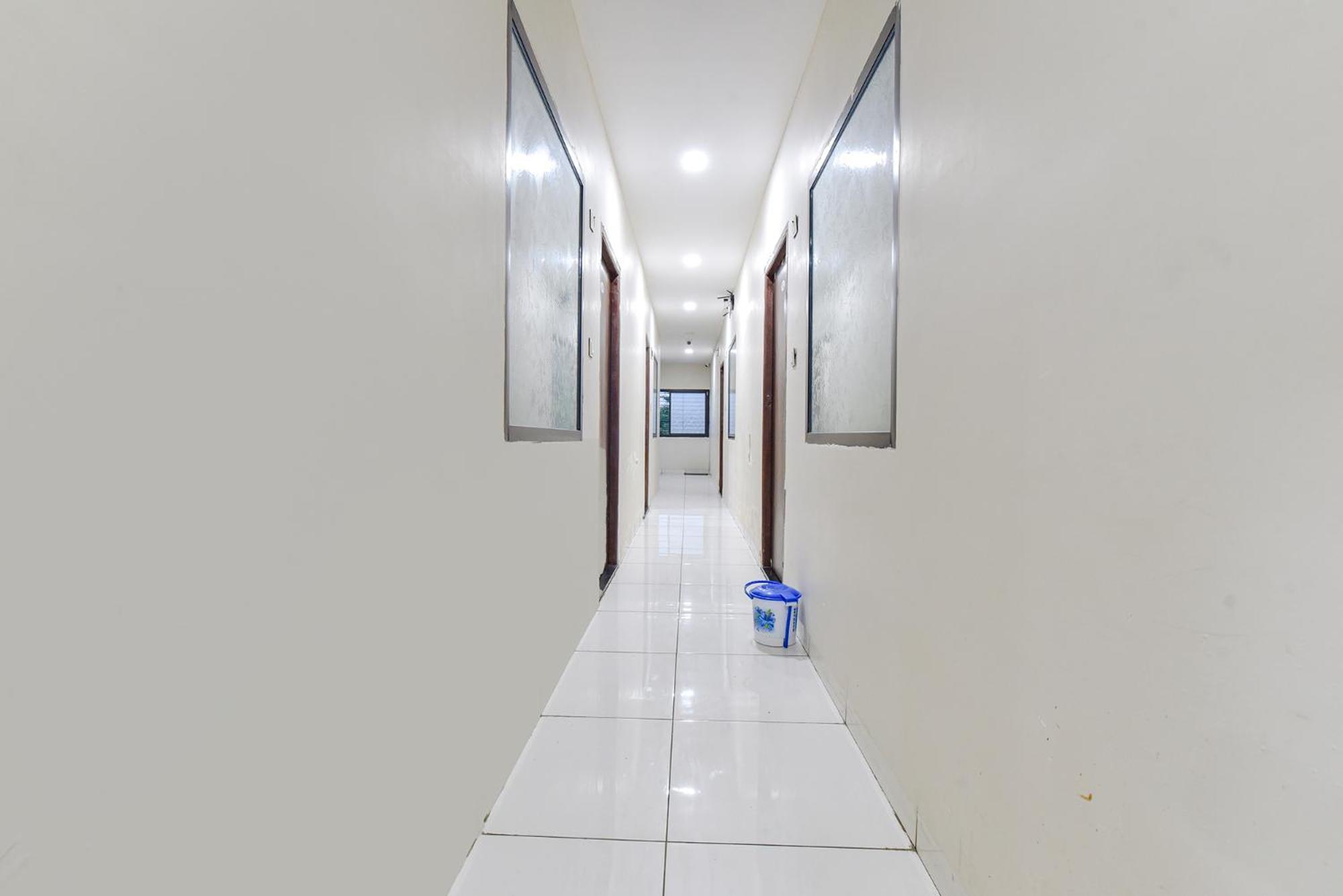 Fabexpress Devani Palace Удджайн Экстерьер фото